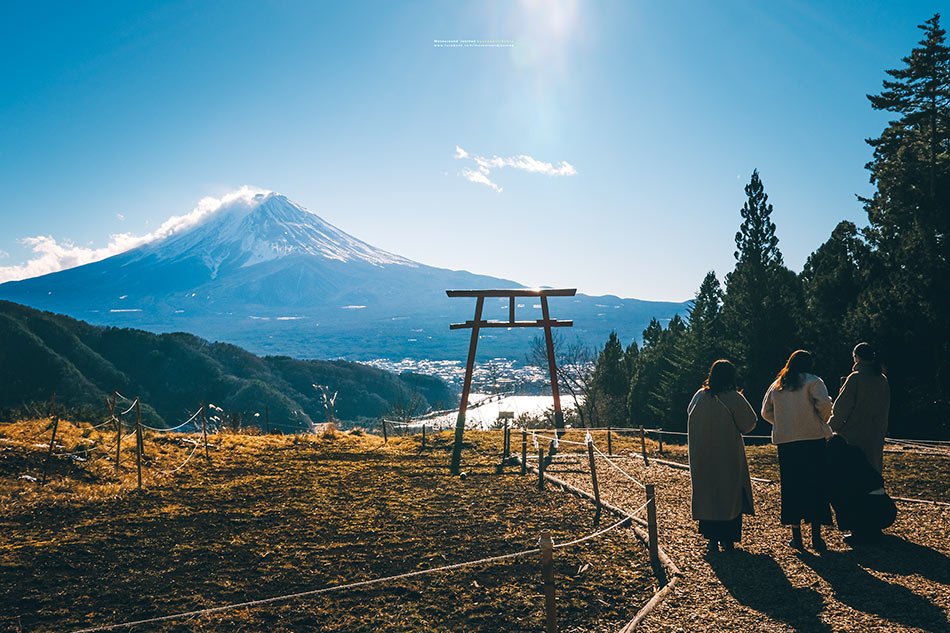 มุมถ่ายรูปภูเขาไฟฟูจิ Kawaguchi Asama Shrine